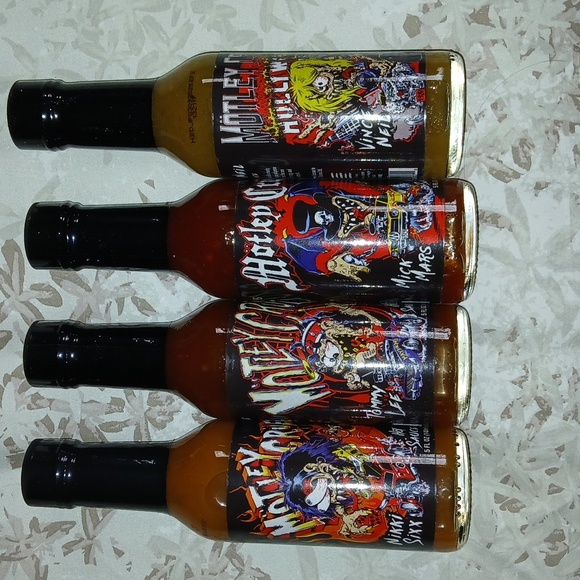 Motley Crue Hot Sauce - Picture 2 of 3